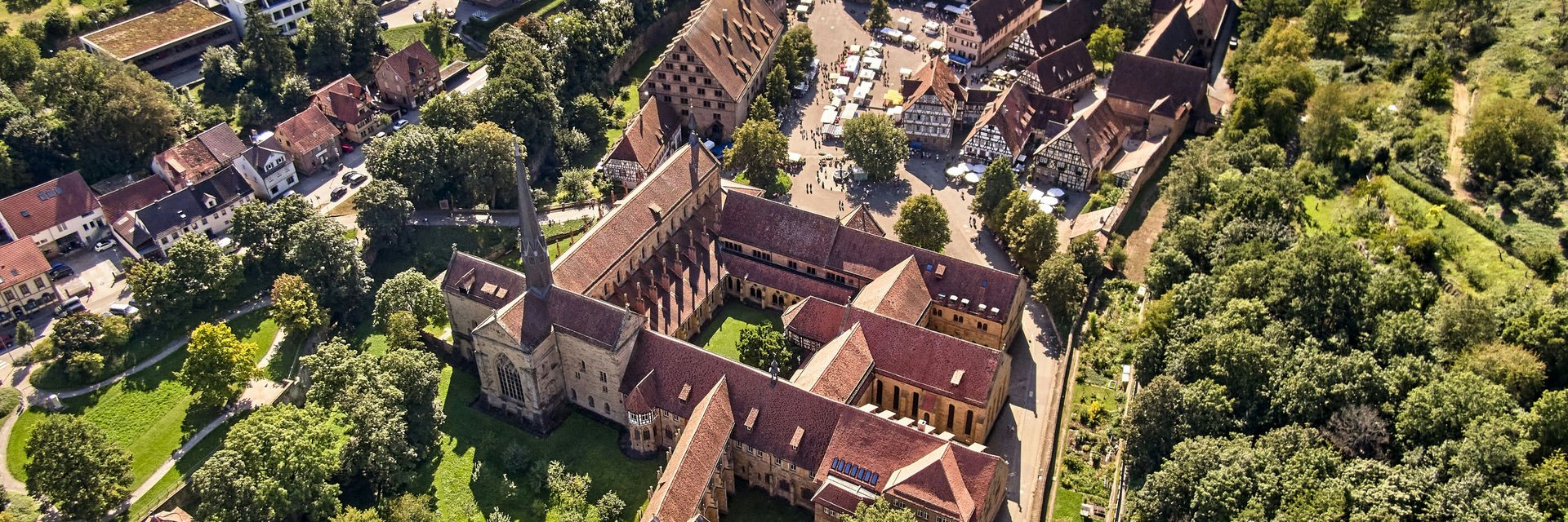 Maulbronn von oben | Kraichgau-Stromberg Tourismus | Wohnmobiltouren in Baden-Württemberg | © Christian Ernst