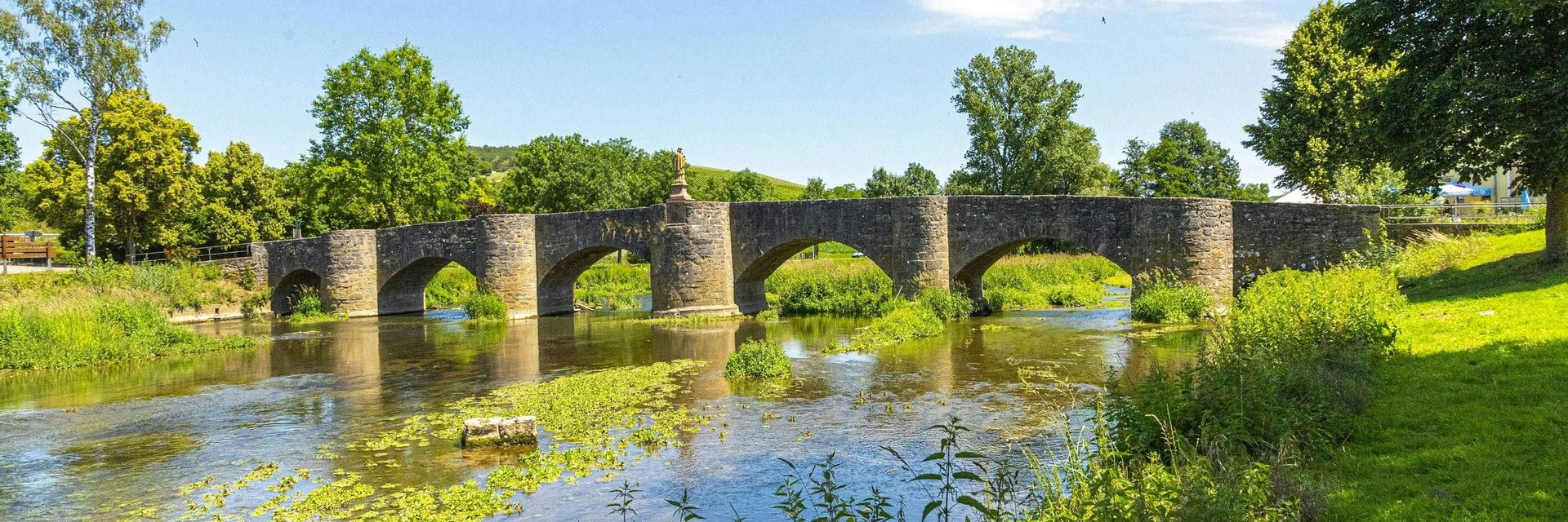 Historische Brücke | Liebliches Taubertal | Wohnmobiltouren in Baden-Württemberg | © Tom Weller
