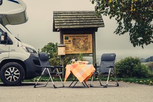 Mit dem Wohnmobil im Odenwald unterwegs / Wohnmobiltouren Baden-Württemberg | Odenwald | ©Chris Frumolt